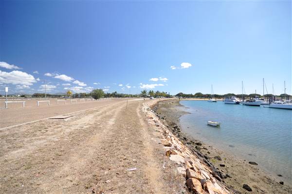 Bowen Marina (22/07/2014 - Credits: Angus Ledgerwood)