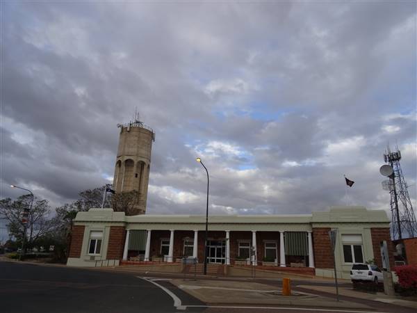 Longreach Township (8/07/2015 - Credits: Neil McGegor)