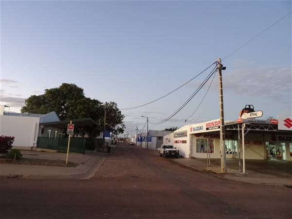 Longreach Township (8/07/2015 - Credits: Neil McGegor)