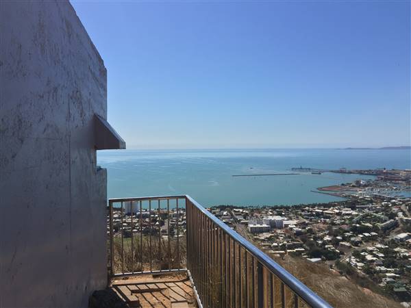 Townsville - Abandoned WW2 Bunker (1/09/2015 - Credits: Neil McGregor)