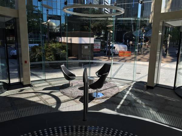 Eagle Street Lobby - Downtown Brisbane (1/04/2016)