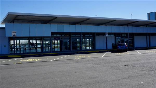 Port of Brisbane - Multi Use Terminal Building (5/12/2016 - Credits: Neil McGregor)