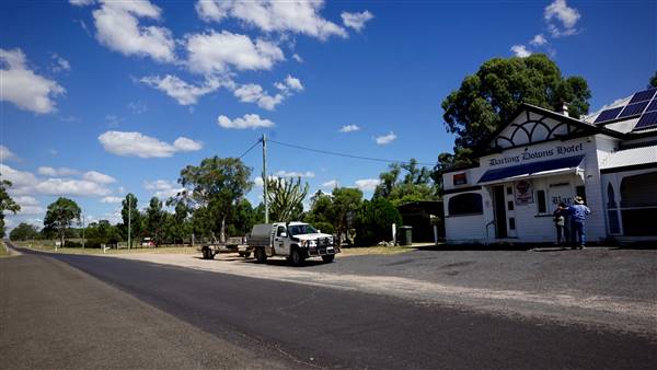 Sandy Creek Pub (Warwick Region) (3/04/2017)