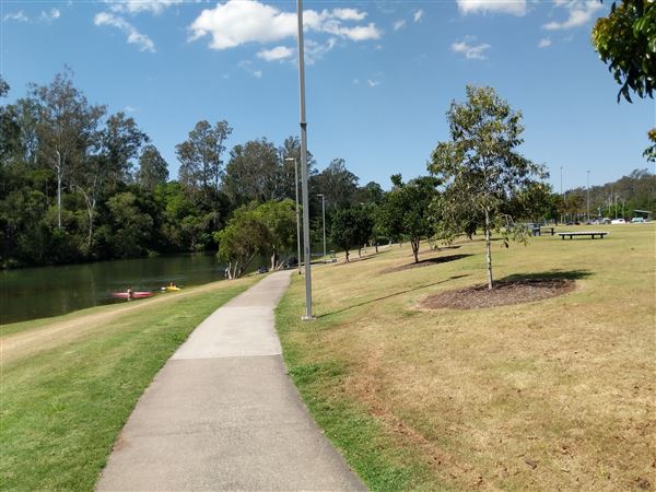 Parkland on the River - Colleges Crossing Recreation Reserve (20/09/2021 - Credits: Kathryn Metcalfe)