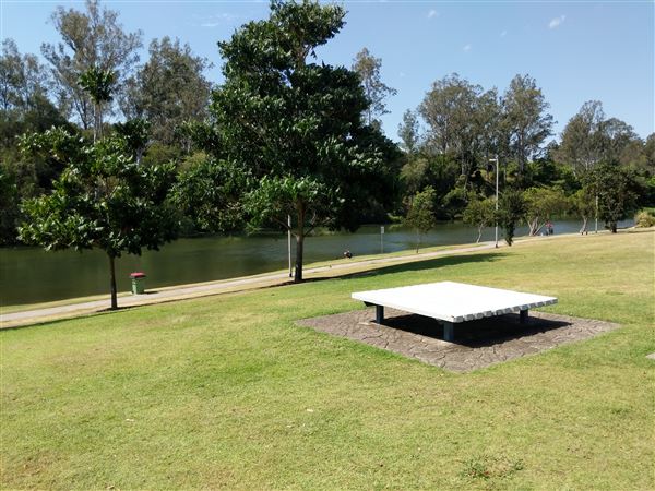 Parkland on the River - Colleges Crossing Recreation Reserve (20/09/2021 - Credits: Kathryn Metcalfe)