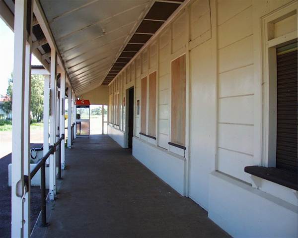 Cunnamulla Railyards (25/12/2002)