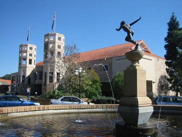 Somerset College - Primary and Secondary School (2/09/2013)