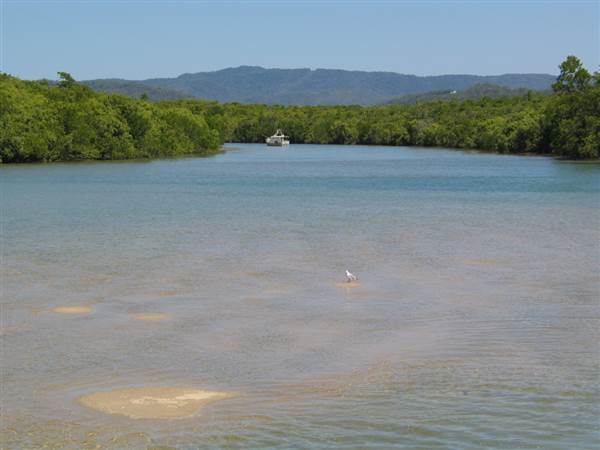 Mossman River Mouth (1/10/2007)