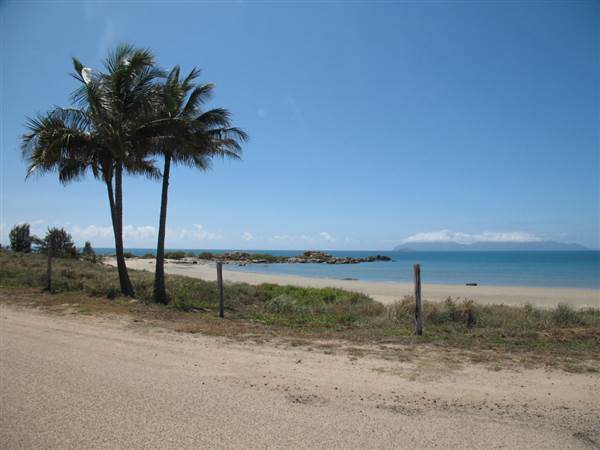 Rose Bay (Bowen) (8/11/2006)