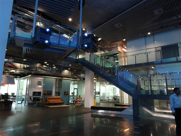 QUT Garden Point - Science & Engineering Centre - Interior