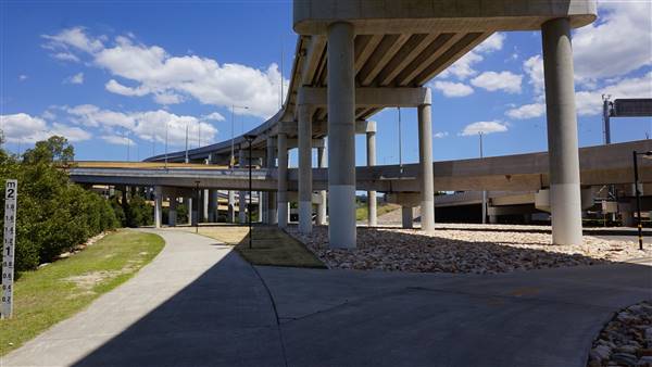 Mann Park - Freeway Cloverleaf (25/10/2016 - Credits: Neil McGregor)