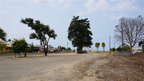 Cardwell - Coastline & Jetty (21/11/2019 - Credits: © Karen Jones)