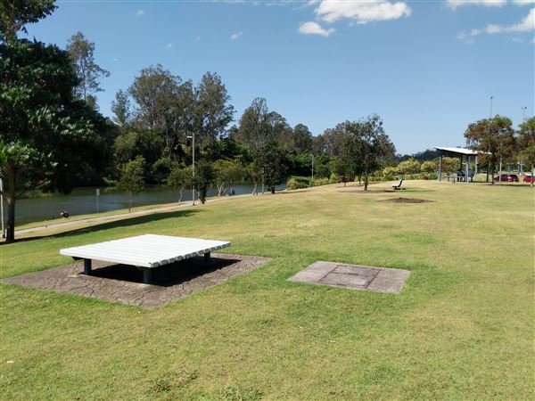 Parkland on the River - Colleges Crossing Recreation Reserve (20/09/2021 - Credits: Kathryn Metcalfe)