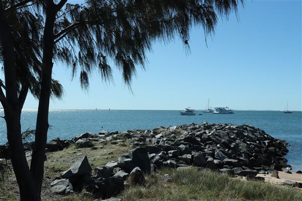 Raby Bay - Foreshore Park (8/05/2023 - Credits: Screen Queensland)