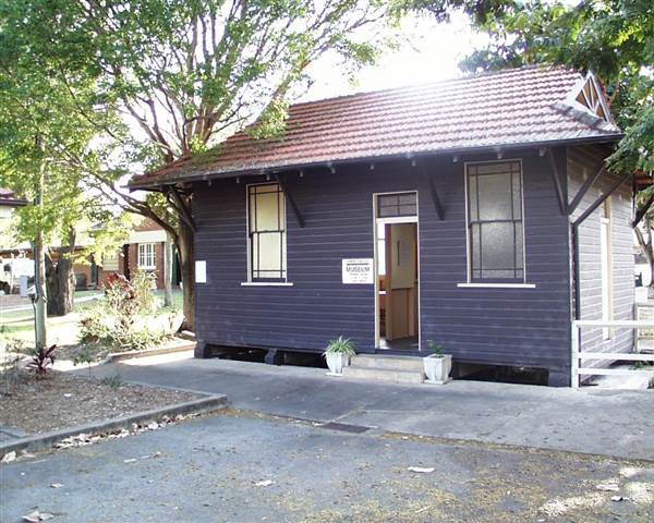 Toowong Cemetery (14/02/2005)
