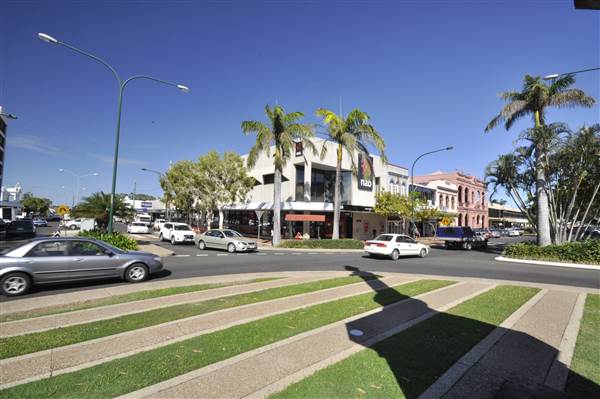 Bundaberg - City Streetscapes (27/05/2014)