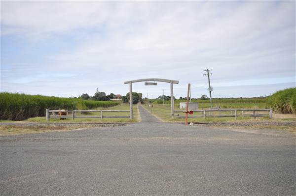 Pine Lodge entrance on Barossa river (28/05/2014 - Credits: Angus Ledgerwood)