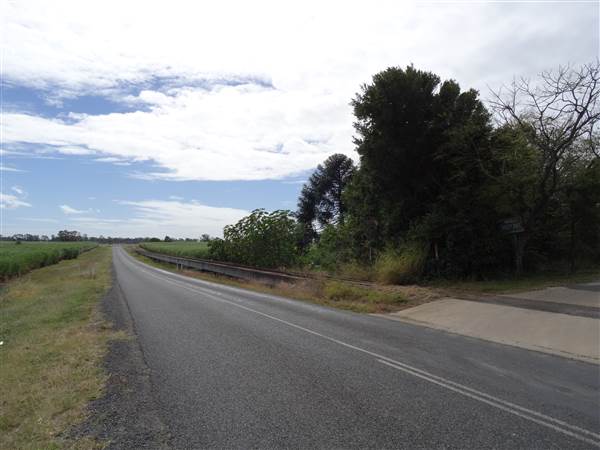 Roadside Cane Train Track (28/05/2014 - Credits: Angus Ledgerwood)