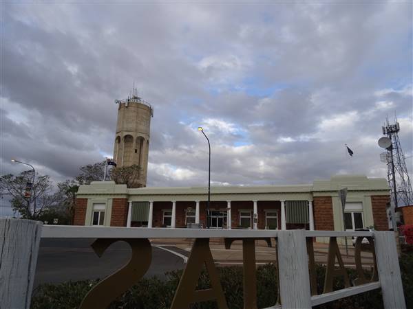 Longreach Township (8/07/2015 - Credits: Neil McGegor)