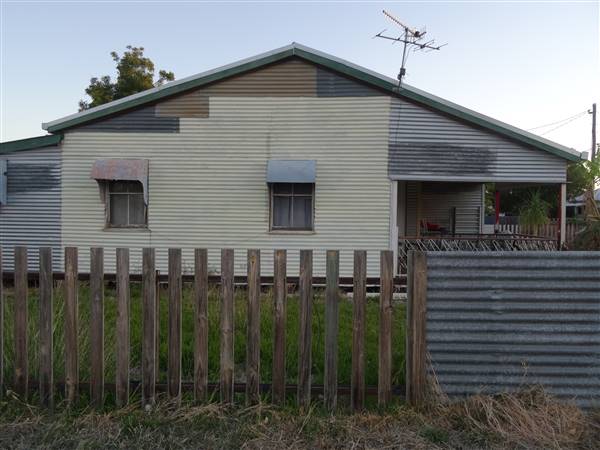 Longreach Township (8/07/2015 - Credits: Neil McGegor)