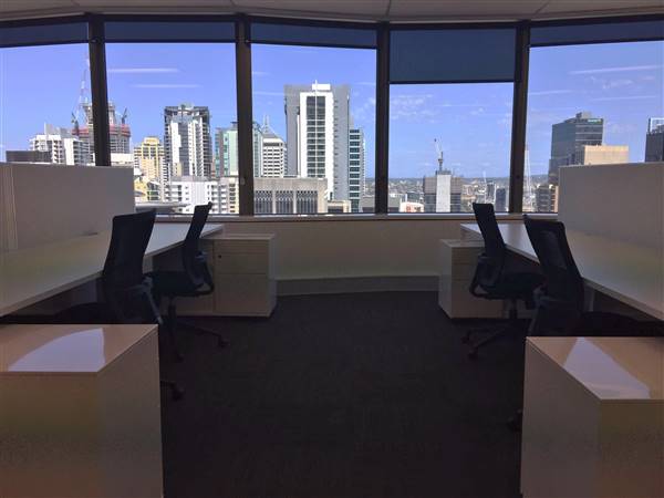 Creek Street Office - Downtown Brisbane (29/03/2016)