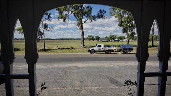 Sandy Creek Pub (Warwick Region) (3/04/2017)