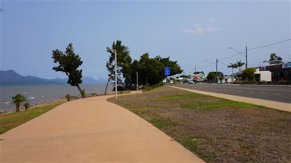 Cardwell - Coastline & Jetty (21/11/2019 - Credits: © Karen Jones)