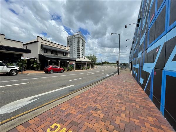 Mixed Heritage Street with Mural (29/01/2021 - Credits: Kathryn Metcalfe)