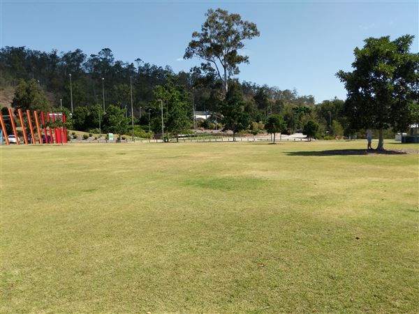 Parkland on the River - Colleges Crossing Recreation Reserve (20/09/2021 - Credits: Kathryn Metcalfe)