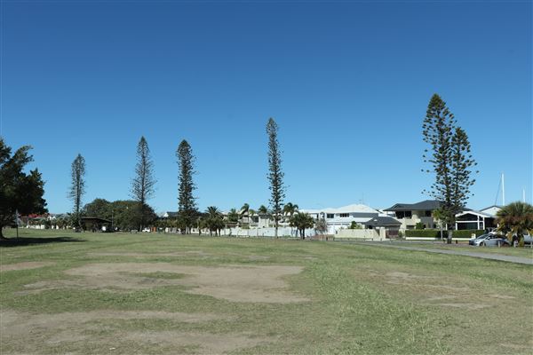 Raby Bay - Foreshore Park (8/05/2023 - Credits: Screen Queensland)