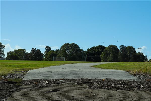 Curlew Park - Cabbage Tree Creek (11/05/2023 - Credits: Screen Queensland)