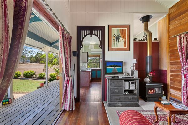 Barney Creek Vineyard Cottages (15/05/2023 - Credits: Craig English Photography, Orange Schmorange)