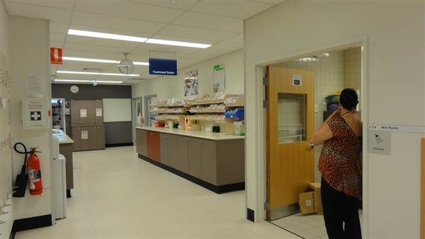 Hospital Wards & Nurses Stations - School of Pharmacy and Medical Sciences, Griffith University (2/09/2013)