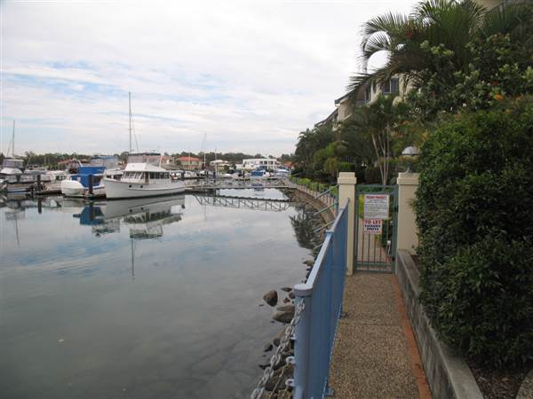 Raby Bay Marina (9/10/2007)