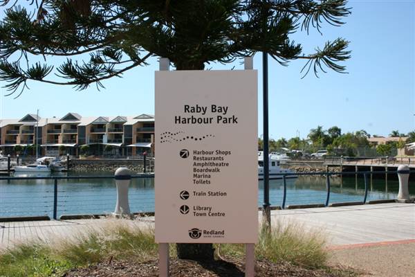 Raby Bay Marina (9/10/2007)