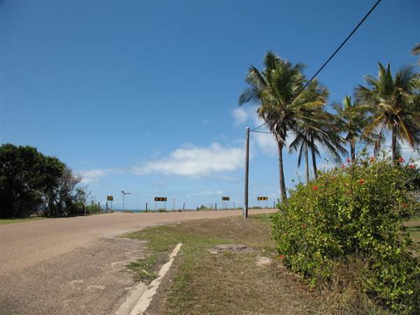 Rose Bay (Bowen) (8/11/2006)