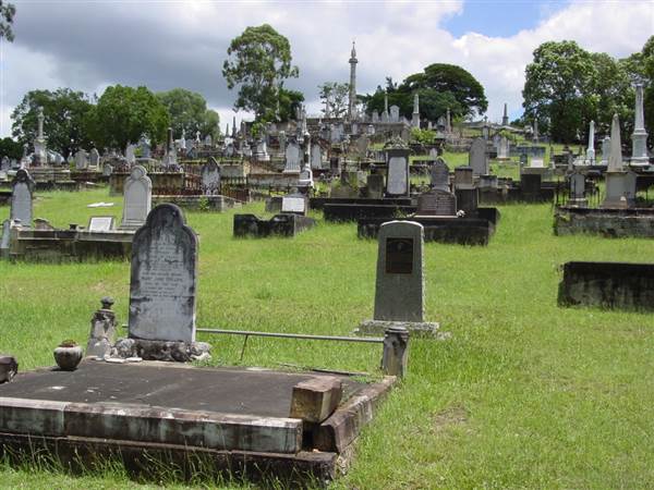 Toowong Cemetery (14/02/2005)