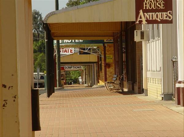 Toogoolawah Township (28/01/2005)