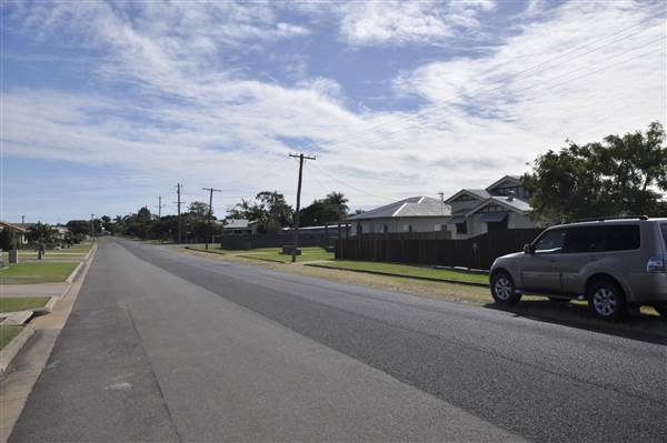 Suburban Streets (28/05/2014 - Credits: Angus Ledgerwood)