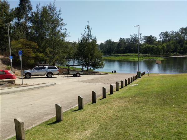 Parkland on the River - Colleges Crossing Recreation Reserve (20/09/2021 - Credits: Kathryn Metcalfe)