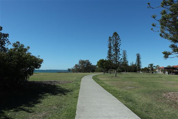 Raby Bay - Foreshore Park (8/05/2023 - Credits: Screen Queensland)
