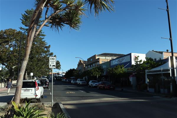 Redcliffe Pier (11/05/2023 - Credits: Screen Queensland)