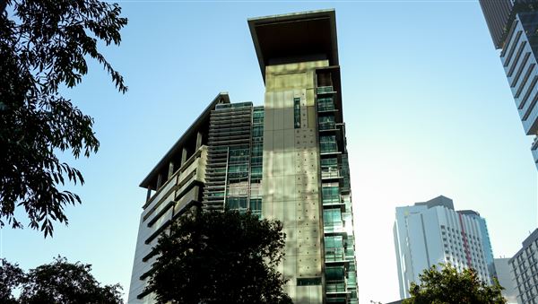 Brisbane Magistrates Court - Courtyard & Streetscape (2/06/2023 - Credits: Screen Queensland)