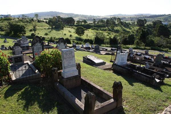 Tallegalla Cemetery (2/09/2013)