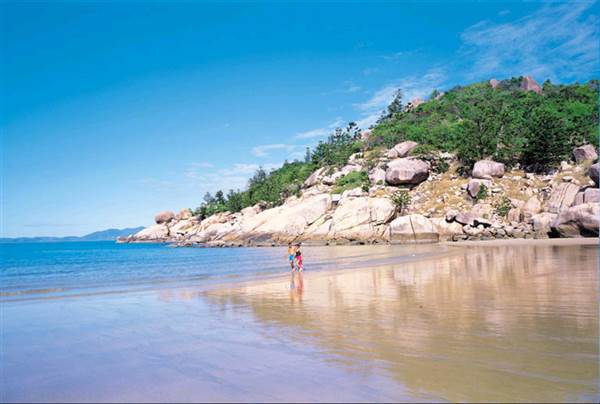 Magnetic Island - Overview (12/10/2007)
