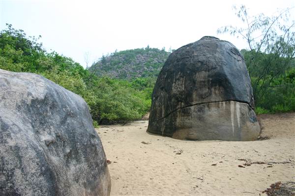 Magnetic Island - Overview (12/10/2007)
