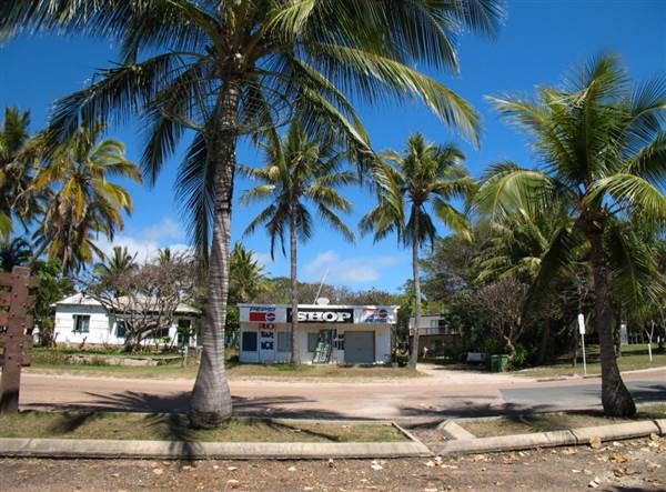 Rose Bay (Bowen) (8/11/2006)
