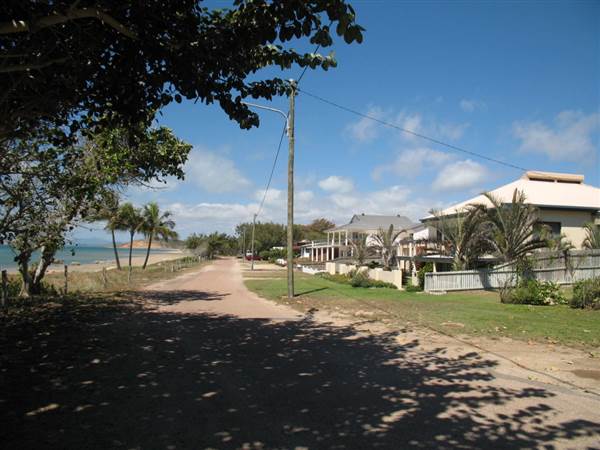Rose Bay (Bowen) (8/11/2006)