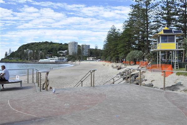 Burleigh Heads - Beach & Surf Club area (19/05/2013 - Credits: Angus Ledgerwood)