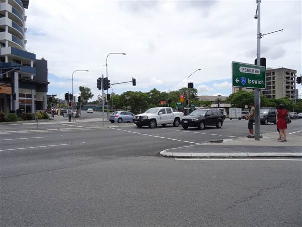 Cnr Logan Rd & Jurgens St (24/01/2014 - Credits: Angus Ledgerwood)